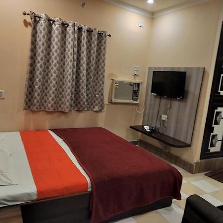Bliss Guest House Assi Ghat Varanasi Exterior photo