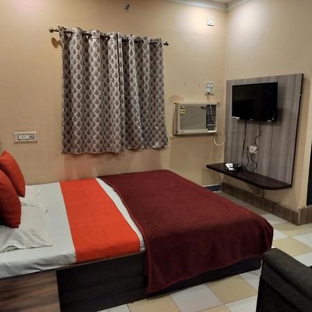 Bliss Guest House Assi Ghat Varanasi Exterior photo