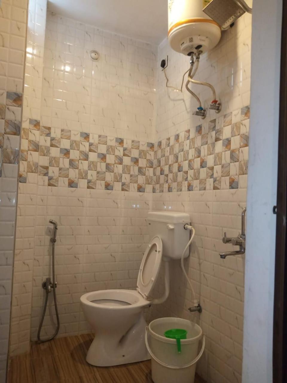 Bliss Guest House Assi Ghat Varanasi Exterior photo